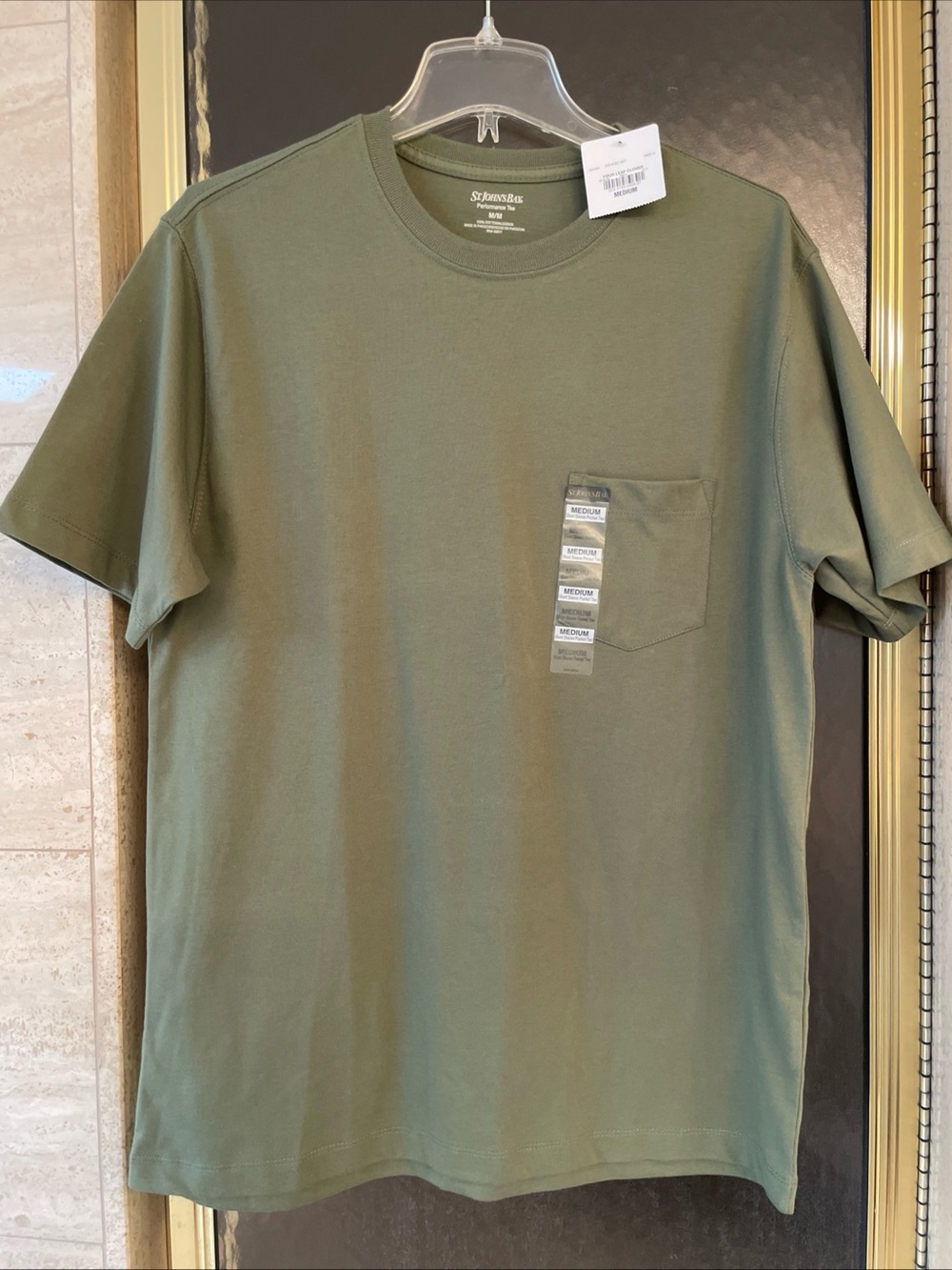 St. John's Bay Performance 100% Cotton Sage Green Pocket Tee Men's Medium